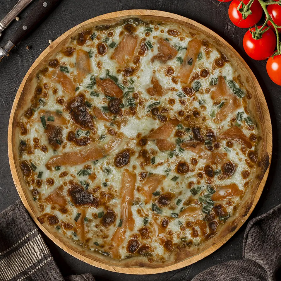 Füme Somonlu Pizza