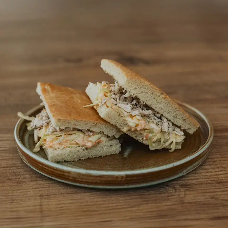 Tavuklu Coleslaw Sandviç